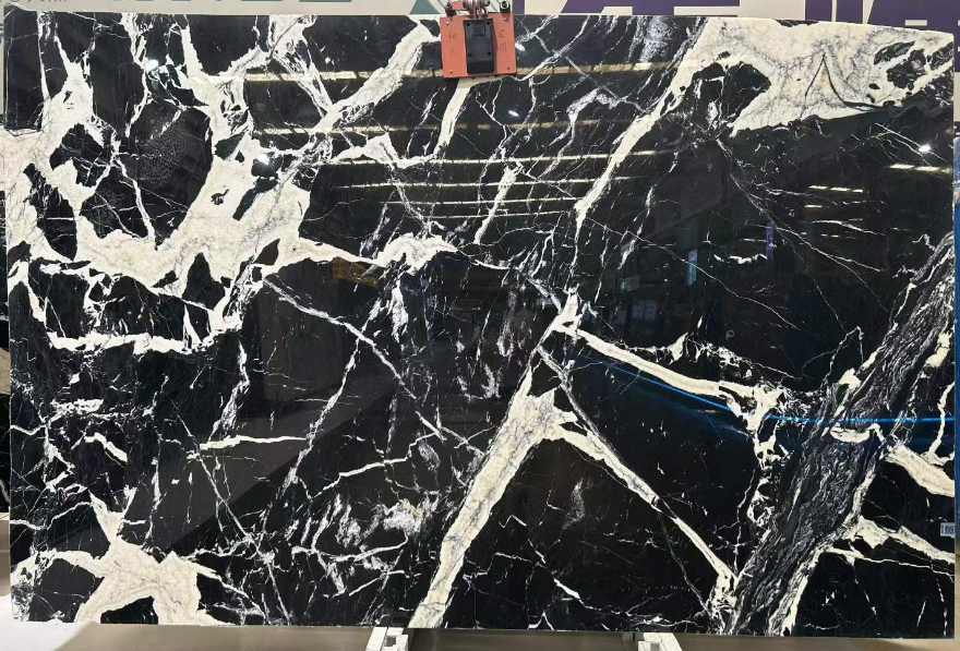 Bvlgary Black — Slab
