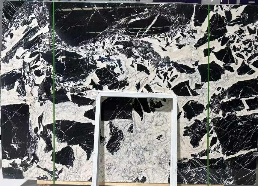Bvlgary Black — Slab