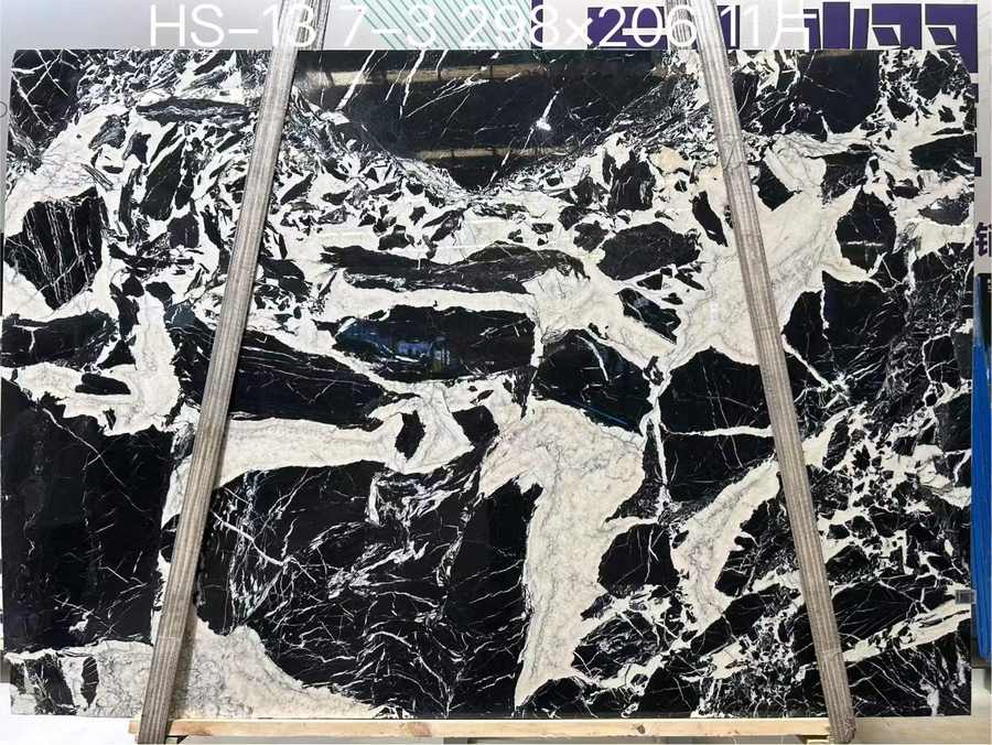 Bvlgary Black — Slab