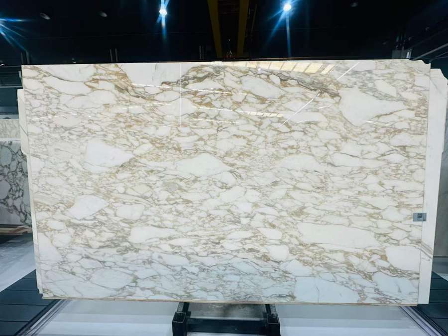 Calacatta Gold — Slab