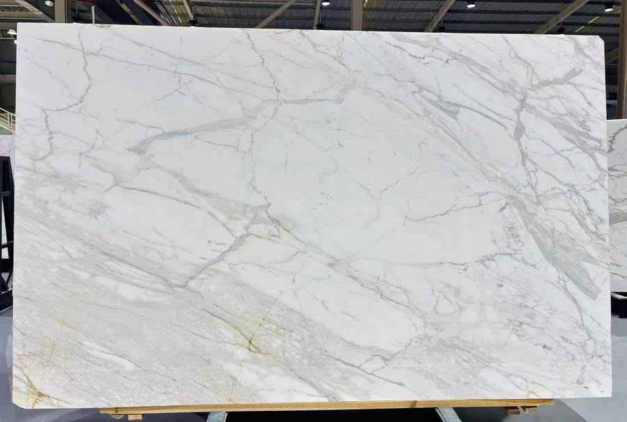 Calacatta Gold — Slab