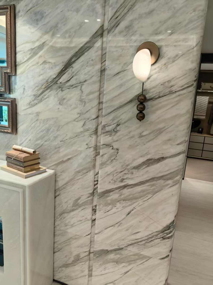 Calacatta Manhattan — Slab