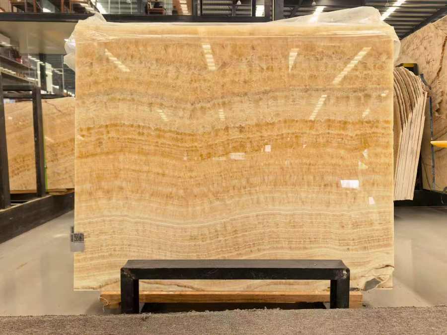 Organe Yellow Onyx — Slab